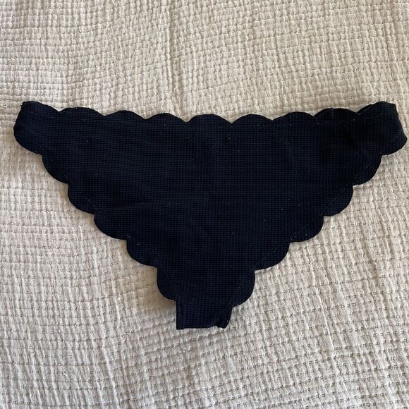 MARYSIA Antibes Scalloped Seersucker Bikini Bottom Women Large Reversible $159 - Picture 2 of 7